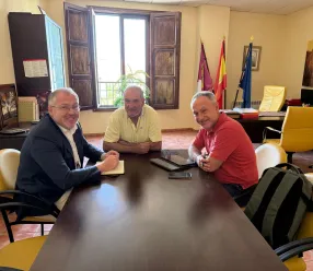 Reunión del viceconsejero de Planificación Estratégica con la Asociación para el Desarrollo Integral Mancha Júcar Centro