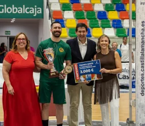 Así lo ha puesto de manifiesto la viceconsejera de Cultura y Deportes, Carmen Teresa Olmedo, ha asistido al Trofeo Junta de Comunidades de balonmano masculino ha enfrentado al Rebi Balonmano Cuenca, al Sanicentro BM Guadalajara y Caserío Ciudad Real.