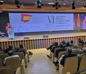 El Gobierno de Castilla-La Mancha aboga por defender de la mano del sector primario una postura común en Europa frente a los incendios forestales y en materia hídrica