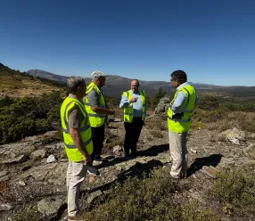 El Gobierno regional destina 3,2 millones para apoyar al sector agrario y ganadero con ayudas directas y la reparación de caminos afectados por el incendio de La Mierla