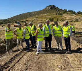 El Gobierno regional destina 3,2 millones para apoyar al sector agrario y ganadero con ayudas directas y la reparación de caminos afectados por el incendio de La Mierla