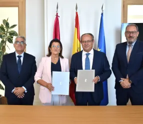 El Gobierno de Castilla-La Mancha ha contribuido a la creación de cerca de 4.700 nuevas empresas en la región desde el año 2015 a través de los centros de ventanillas únicas empresariales (VUE) de la comunidad autónoma, que operan en las Cámaras de Comercio y que se encuentran vinculadas a las competencias propias de la Consejería de Hacienda, Administraciones Públicas y Transformación Digital. Concretamente, se ha favorecido a la creación de 4.695 empresas nuevas y otras más de 300 están en fase de tramita