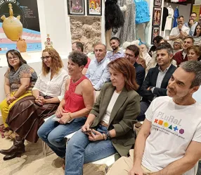 Sara Simón en X aniversario de la Asociación PluRal LGTBI Mancha Centro