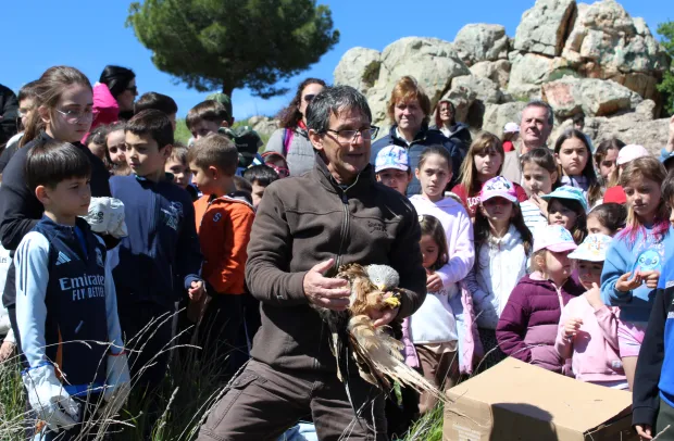 suelta de aves en San Carlos del Valle
