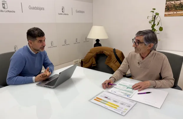 El delegado de Fomento se reúne con el alcalde de Trijueque