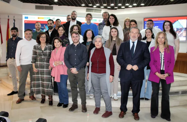 el delegado de Economía, Empresas y Empleo inaugura un nuevo  Coworking