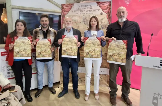 FOTO DE FAMILIA DE LA PRESENTACIÓN