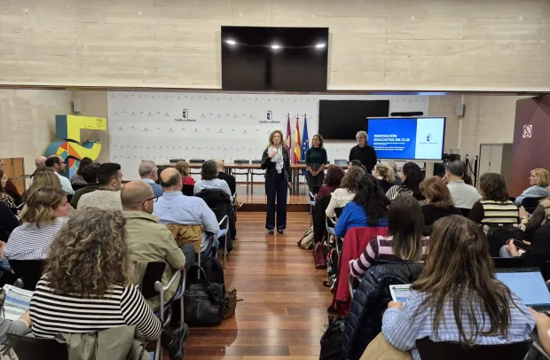 La directora general de Innovación Educativa y Centros, Mariló Pérez, ha participado en una jornada que se ha celebrado en Toledo