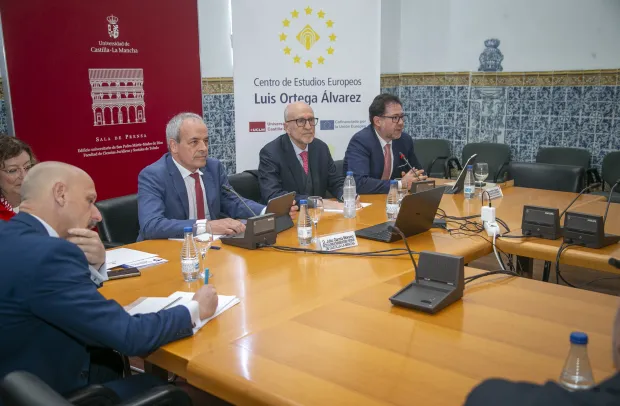 El Gobierno de Castilla-La Mancha está trabajando en el diseño del futuro Plan de Gobierno Abierto que se prevé que esté listo el próximo año con el fin de seguir avanzando en el modelo de gestión pública basado en la transparencia, la participación ciudadana, la colaboración y la rendición de cuentas que guía la acción del Gobierno de Emiliano García-Page desde el año 2015.