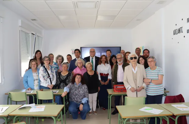 Castilla-La Mancha garantiza el derecho al aprendizaje durante toda la vida desde su red de enseñanza para personas adultas