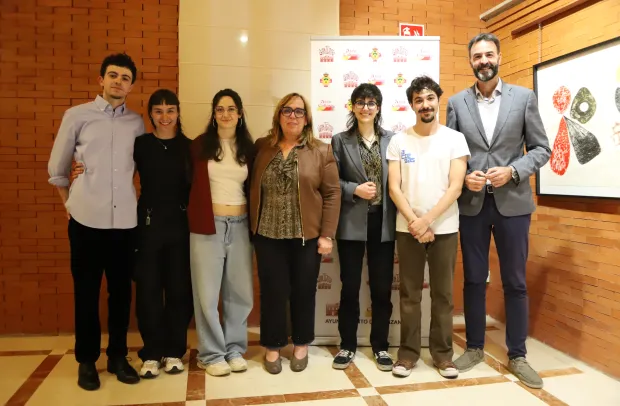 El Gobierno regional señala que la obra ‘Bajo la tierra que pisamos’ es “necesaria, comprometida y profundamente contemporánea”