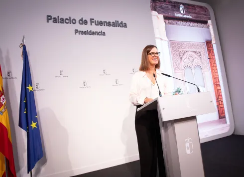 El Gobierno de Castilla-La Mancha adapta la normativa a la ley ELA para atender a las personas enfermas y facilitar los cuidados a sus familias