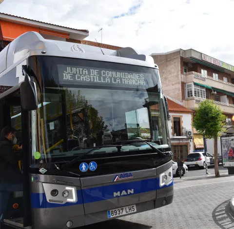 El Gobierno regional llega a los casi 1,5 millones de viajes bonificados en transporte público y amplía las ayudas para facilitar la movilidad
