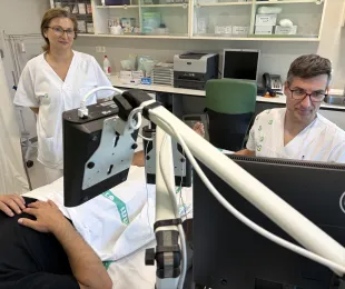 La Gerencia de Atención Integrada de Almansa potencia el diagnóstico neurológico con la incorporación de un nuevo equipo de electromiografía
