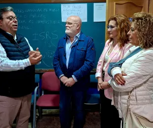 UN MOMENTO DE LA VISITA A ARALBA