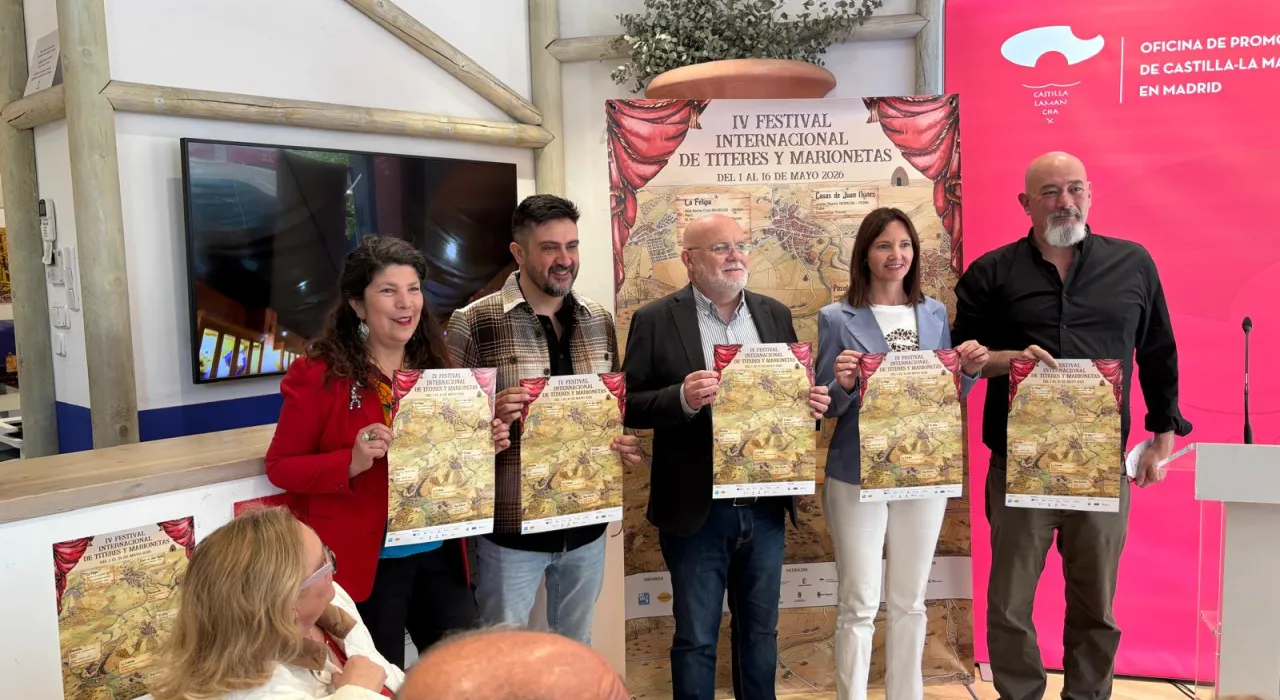 FOTO DE FAMILIA DE LA PRESENTACIÓN