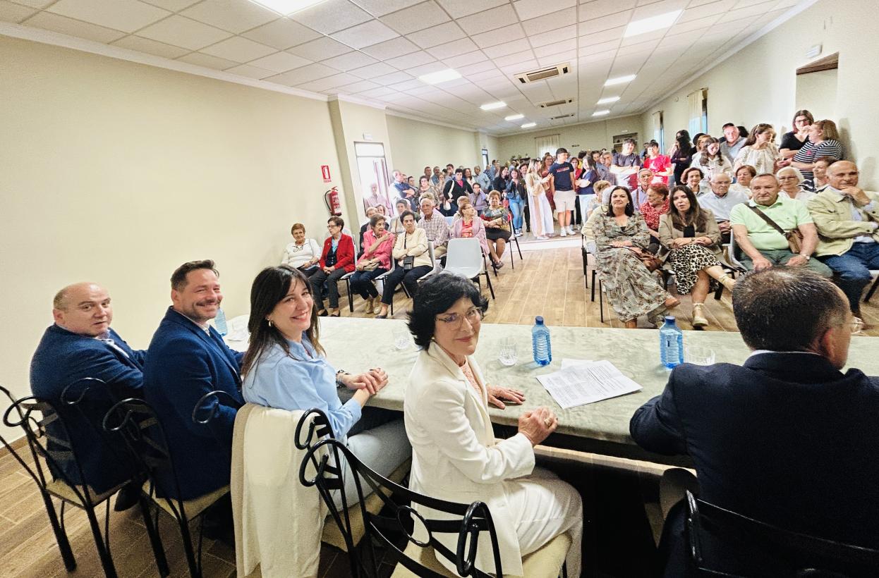Imagen del artículo El Gobierno regional contribuye a dar vida a Cabezarrubias del Puerto con un nuevo espacio multiusos y la habilitación de un gimnasio en el colegio