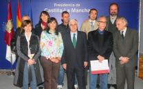 Barreda con los galardonados en la XXVII edición de los Premios Internacionales de Periodismo