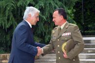 Barreda recibe al director del Museo del Ejército General de Brigada, Antonio Izquierdo