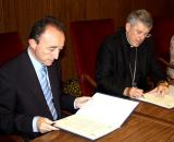 Lamata suscribe la renovación del acuerdo para el mantenimiento de Hogar 2000