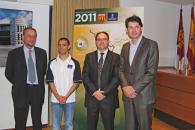 Roberto Parra, Javier Pérez y Fernando de Pablo con David Prada 