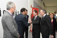 El presidente de Castilla-La Mancha, Emiliano García-Page, visita las instalaciones de la empresa Mahou en Alovera