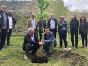 El consejero de Agricultura, Medio Ambiente y Desarrollo Rural, Francisco Martínez Arroyo, participa en el programa ‘Un Olmo, mil historias’