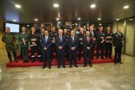 El consejero de Hacienda y Administraciones Públicas, Juan Alfonso Ruiz Molina, entrega las medallas y placas de Protección Civil de Castilla-La Mancha 2019