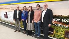 El Gobierno de Castilla-La Mancha promociona las Rutas del Vino regionales en la Puerta del Sol de Madrid, en las instalaciones de Metro