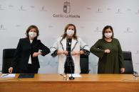 El Gobierno regional ofrece de forma telemática a las residencias de mayores 23 obras para hacer más llevadera la estancia de los residentes durante la pandemia