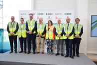 La consejera de Economía, Empresas y Empleo, Patricia Franco, visita las obras del proyecto logístico Magna Park Tauro de GLP en Illescas.