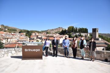 El Gobierno de Castilla-La Mancha valora la adhesión del Castillo de la Piedra Bermeja de Brihuega a la Red Nacional de Patrimonio Histórico El Gobierno de Castilla-La Mancha valora la adhesión del Castillo de la Piedra Bermeja de Brihuega a la Red Nacional de Patrimonio Histórico