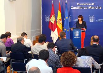 Isabel Rodríguez informa a los periodistas sobre los acuerdos del Consejo de Gobierno