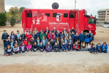 El consejero de Hacienda y Administraciones Públicas, Juan Alfonso Ruiz Molina, asiste a las actividades organizadas en el colegio ‘San Juan Bautista’ (Tavera) en Toledo