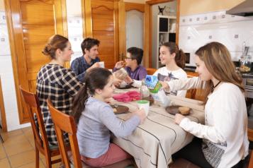 Castilla-La Mancha prorroga la vigencia de los títulos de Familia Numerosa cuya caducidad se produzca durante el estado de alarma 
