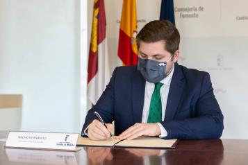 Firma de la renovación del convenio ASTRA de Nambroca
