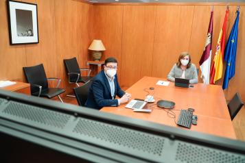 El Gobierno regional constituye un grupo de trabajo para desarrollar el ‘Plan de transformación digital de los centros educativos de Castilla-La Mancha’