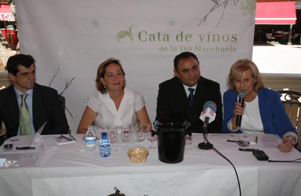 Soriano inauguracion Cata DO Manchuela en la feria de Albacete