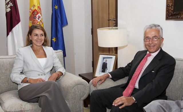 Cospedal con el presidente de Tragsa Miguel Giménez de Córdoba