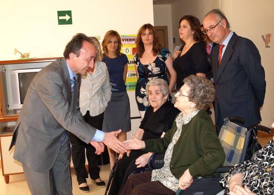 Lamata visitó la Residencia de Mayores El Quijote de Tomelloso
