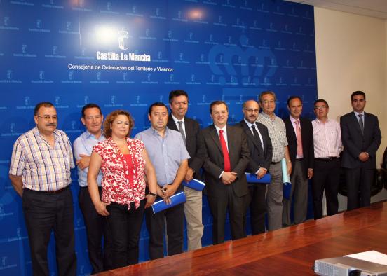 Pingaron con los alcaldes de los municipios del Área Supramunicipal de Transportes de Toledo