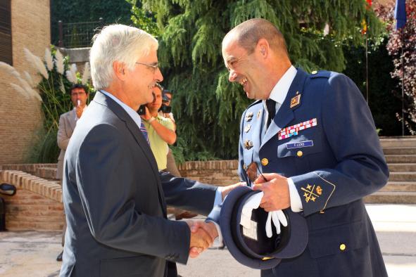 Barreda recibe al teniente general Fernando Lens Astray