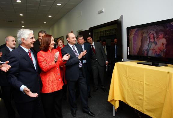 Barreda durante la inauguración del centro de nuevas tecnologías Petra Mateos en La Solana