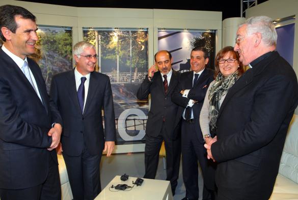 Barreda inauguró la sede de Popular TV en Guadalajara.