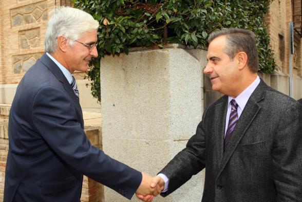 Barreda con el ministro de Trabajo, Celestino Corbacho, en una imagen de archivo