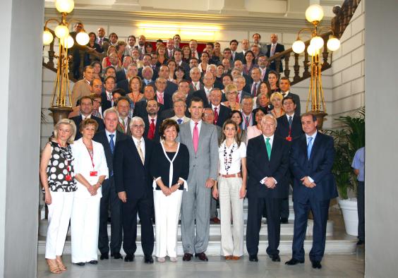 Barreda con los Príncipes de Asturias y directores de los Institutos Cervantes del mundo 
