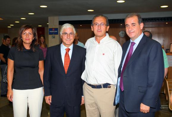 Barreda con el director del Centro Integrado de Formación Profesional Juan José González