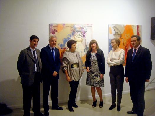 Ángeles García en la exposición de Arsenia Tenorio  en la Casa Zavala de Cuenca