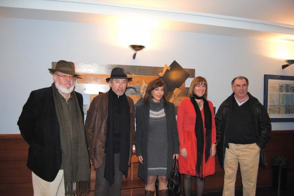 Ángeles García  con José Luis Cuerda, José Sacristán,  Lara de Miguel y Andrés Peláez