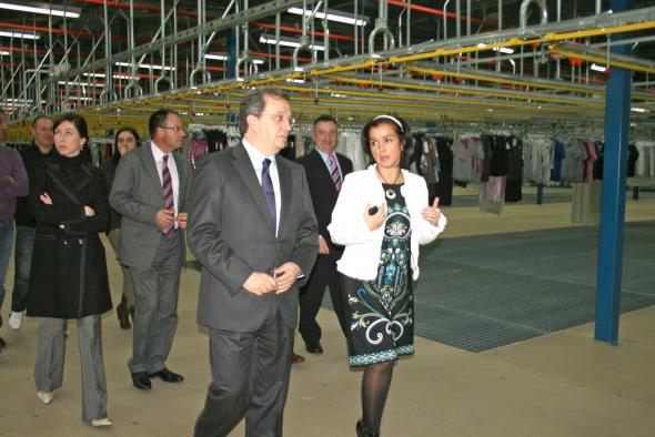 Sánchez Pingarrón visita las instalaciones de C&A en Fontanar (Guadalajara)